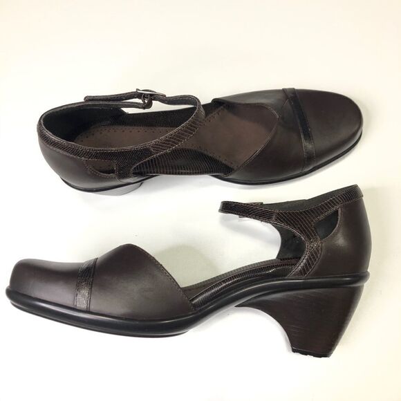 Dansko Roxy Sandals - Picture 6 of 11